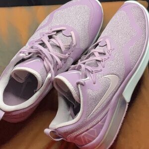 Nike Purple Athletic Shoes with Modern Silhouette